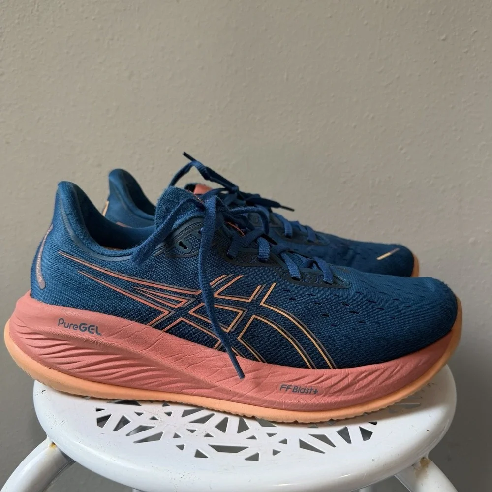 Women's ASICS Gel-Cumulus 26 Running Shoes Size 10 Rich Navy/Faded Orange